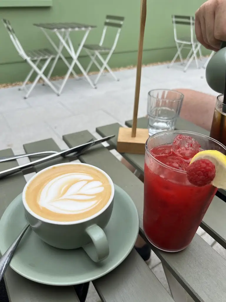 Aoife Walker_Ember_Ballinamallard_review