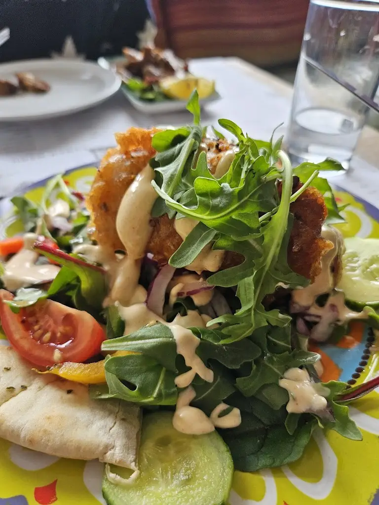 R Bates_Dollakis_Ballinamallard_review