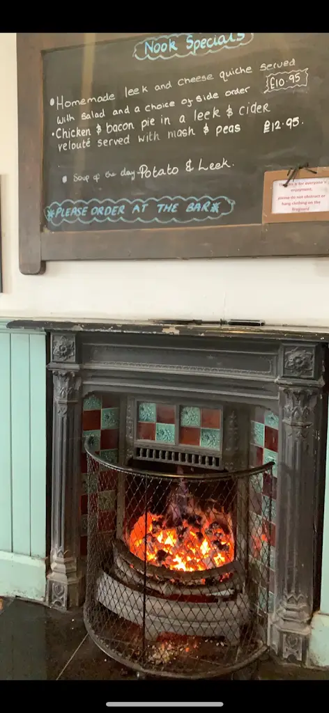 Mary Naughton_The Nook_Bushmills_review