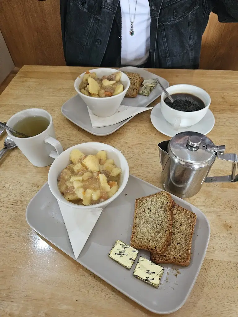 Rebecca Harris_Lilly's_Bushmills_review