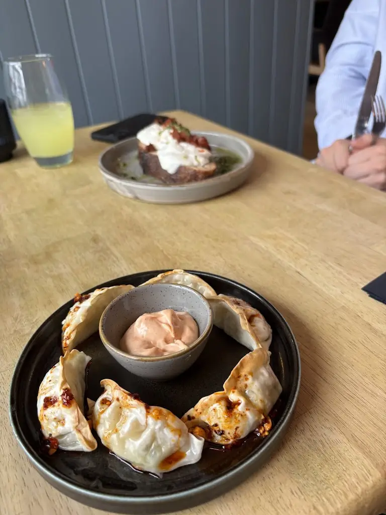 S I_Destination_Bushmills_review