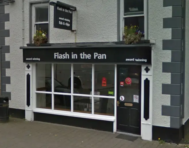 Flash In The Pan restaurante en Bushmills