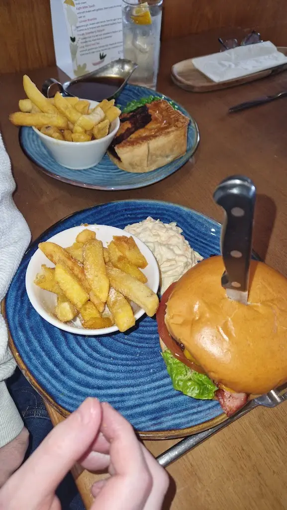 Aoife Marie Grant_Eight South_Carryduff_recensione