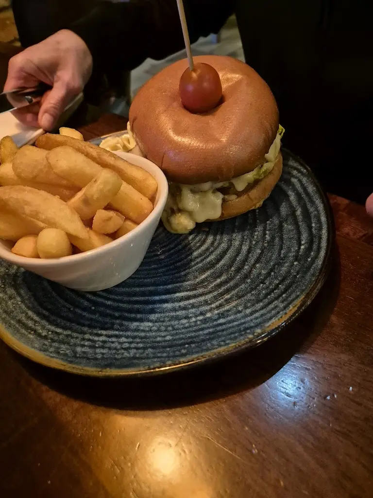 Tracey Bee_Eight South_Carryduff_recensione