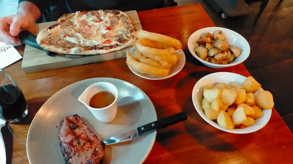 Pippa_Uluru Bar & Grill_Armagh_recensione