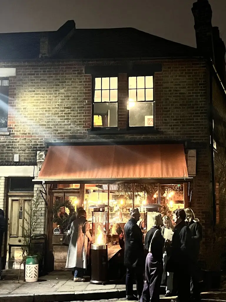 ipek potur_Campania_Bethnal Green_review