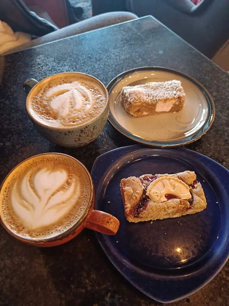 Brian Gildea_The Craic'd Pot Coffee House_Armagh_recensione