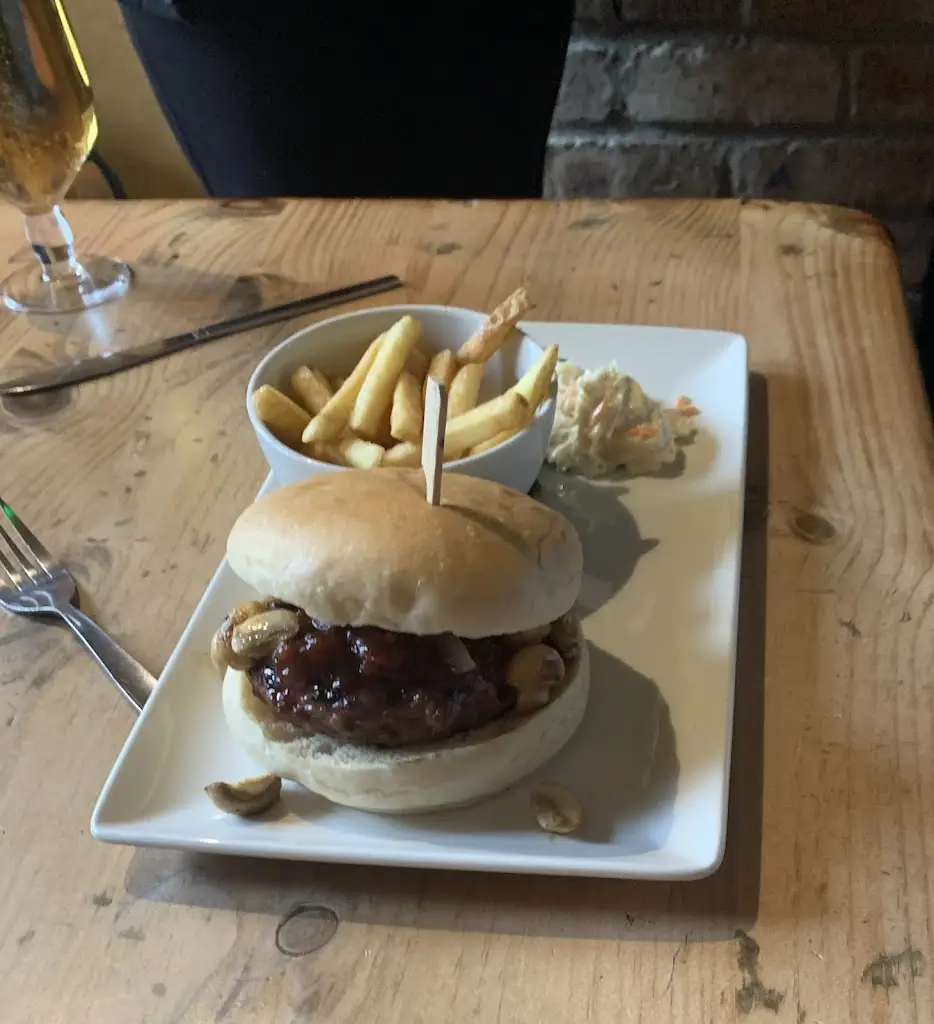 Colin Coaton_Groucho's Cafe Bar_Armagh_review