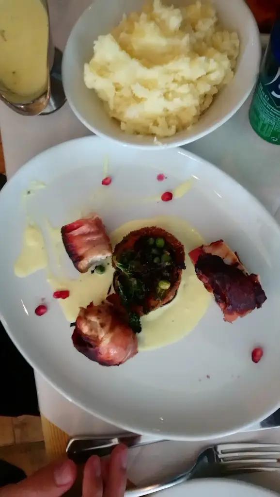 Lee Cheung張耀利_El Greco_Castlederg_review