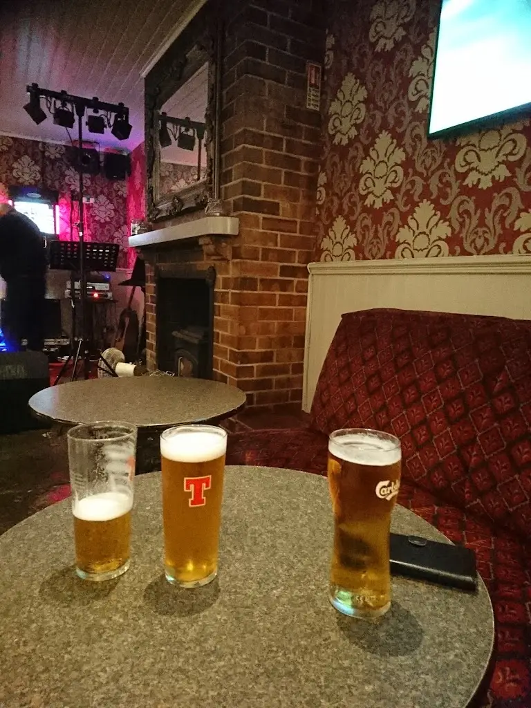 Menu_Gervins Bar & Snooker Club_Coalisland_image_1