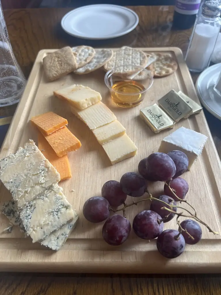 Paul & Janine Moore Moore_The Halfway House_Armagh City Banbridge and Craigavon_review