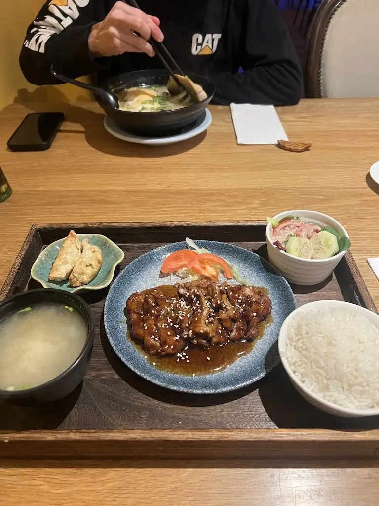 No Name_Jasmine_Bangor_review