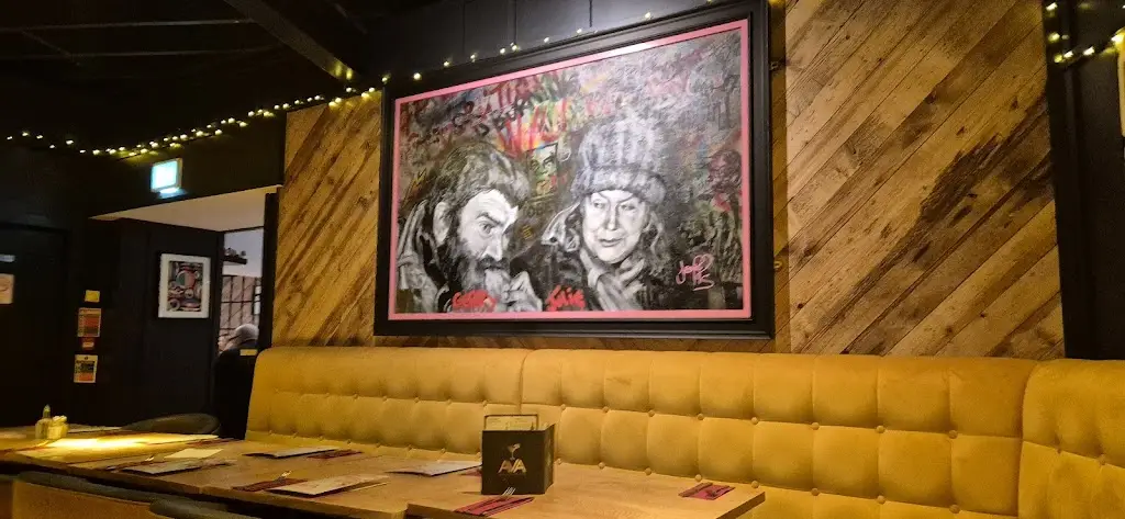 Adam Astley_The Ava Winebar_Bangor_review