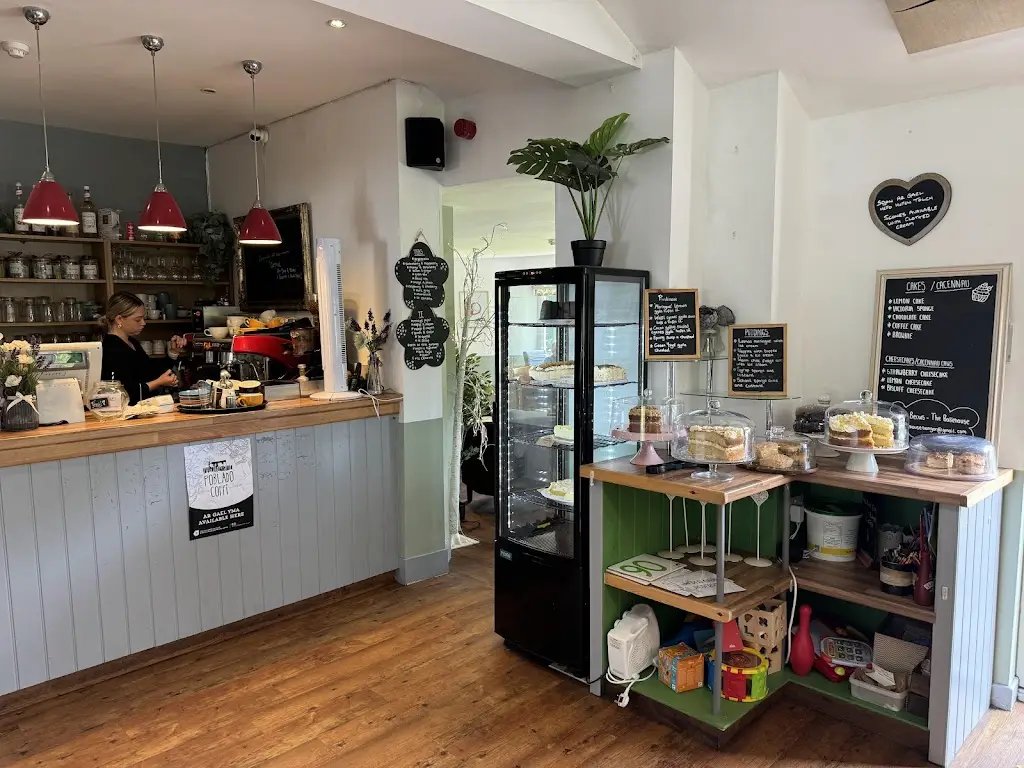 Tŷ Golchi_Bangor_slider_image_1