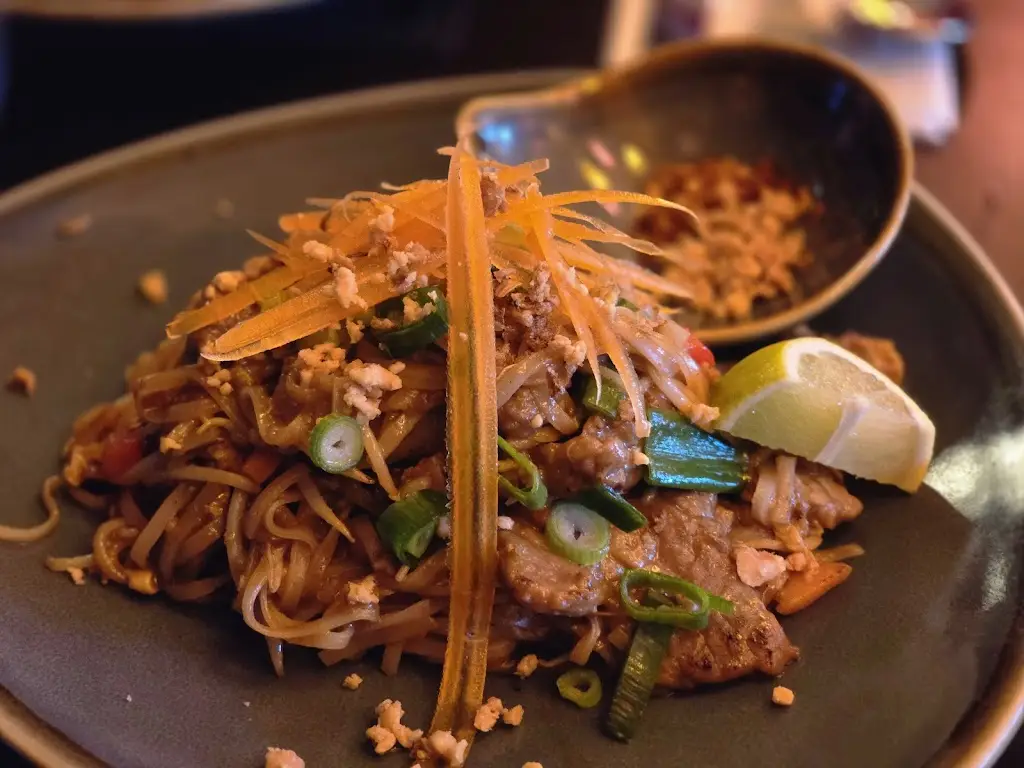 Tuk Tuk Asian Bistro_Bangor_slider_image_3