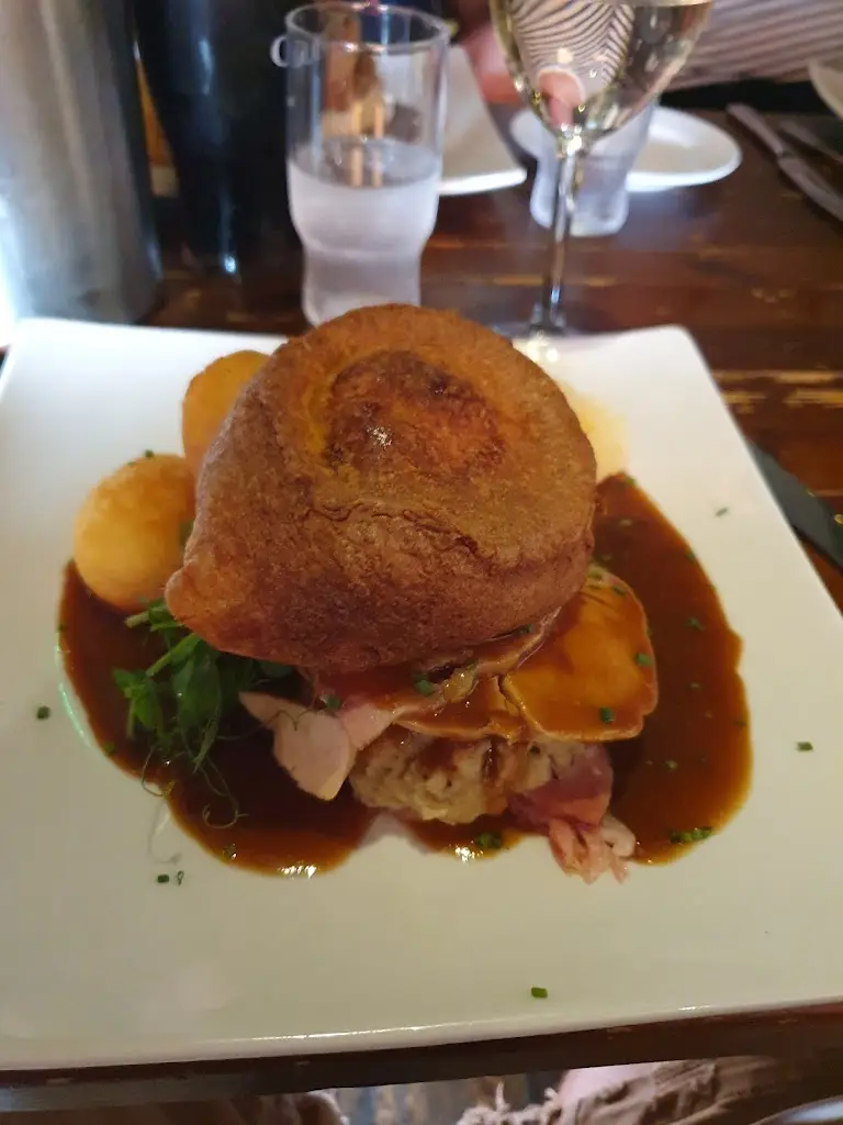 Paul Lappage_Donegans_Bangor_review