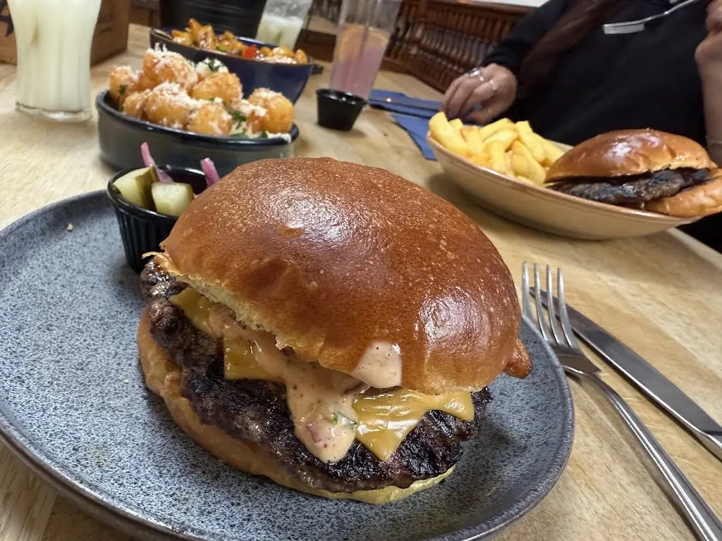 C B007_Blue Sky Cafe & Taproom_Bangor_review