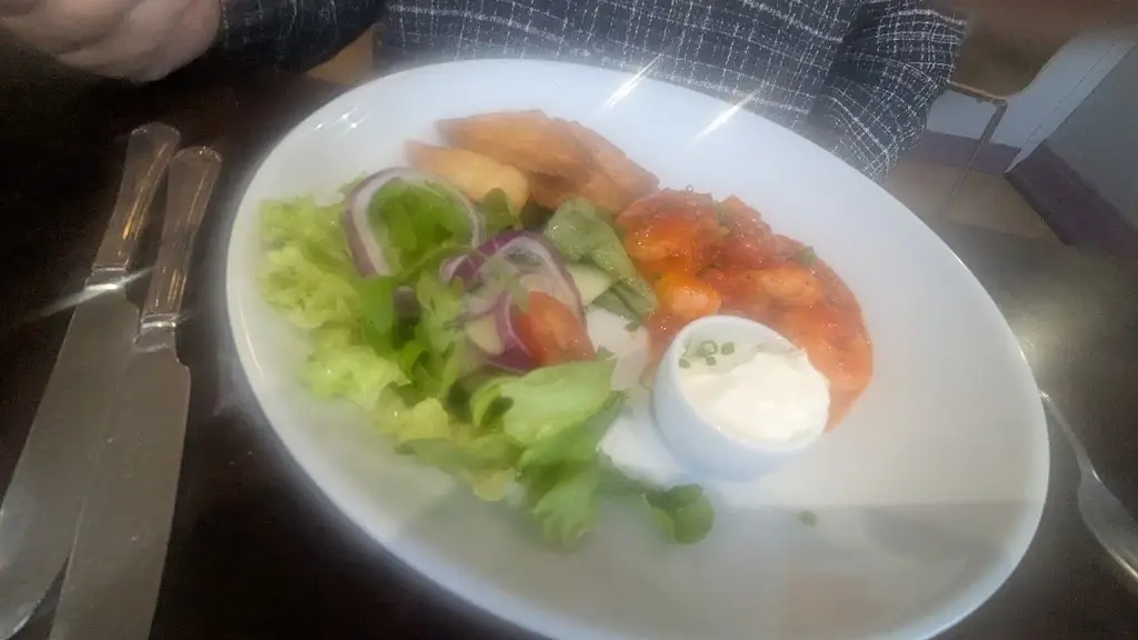 Carole Murray_Cafe Essence_Bangor_review