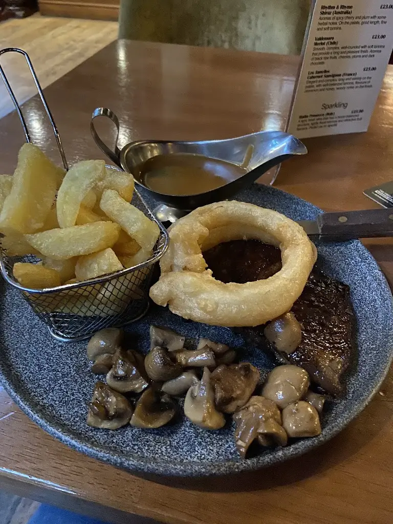 Ronan O'Kane_Maginns_Castlewellan_review