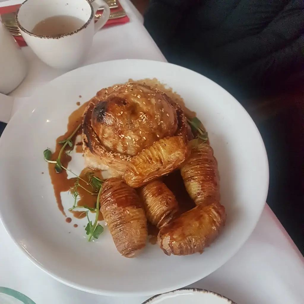 Menu_The Yard Restaurant at Hillyard House Hotel_Castlewellan_immagine_9