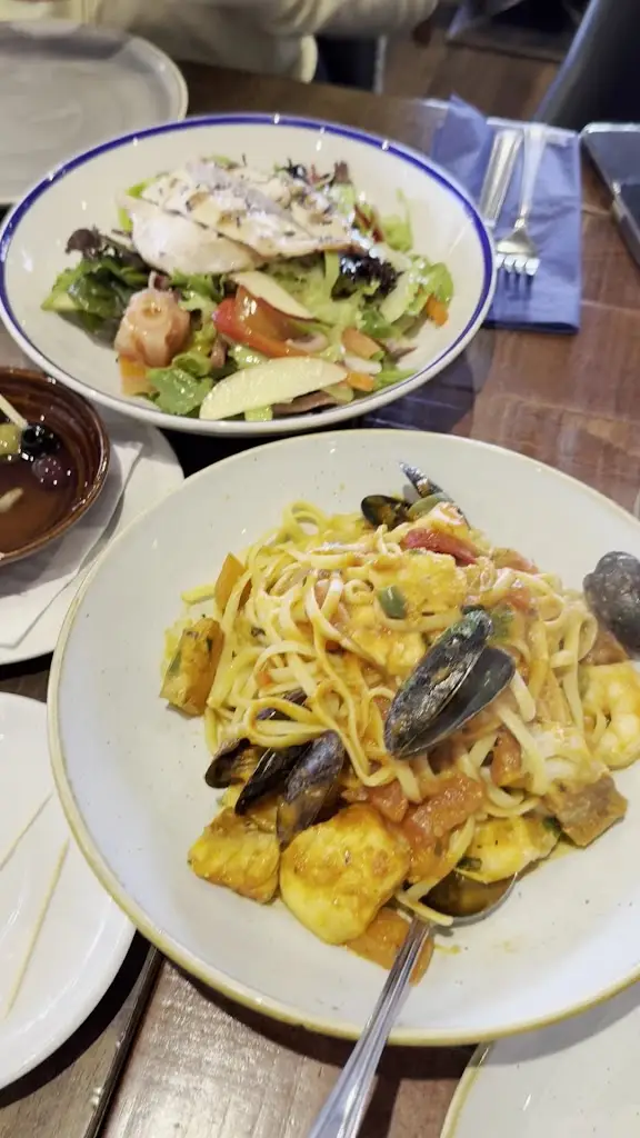 Yixin Moey_Villa Vinci_Castlewellan_review