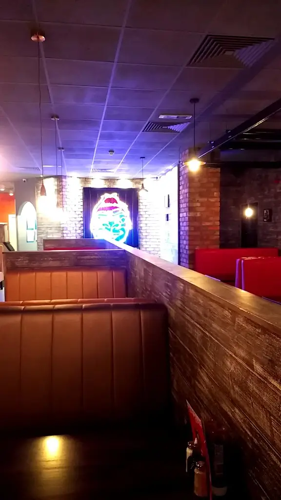 Hullabaloos Restaurant_Coleraine_slider_image_2