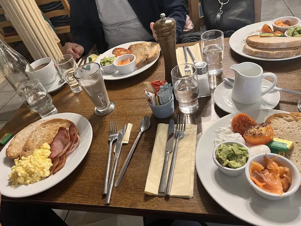 Anca Balinisteanu_Rocca_Coleraine_review