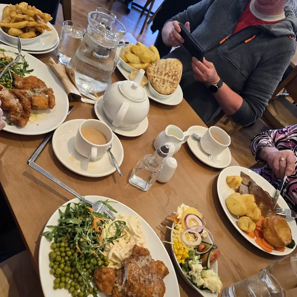 amanda blain_AJ's_Crossgar_review