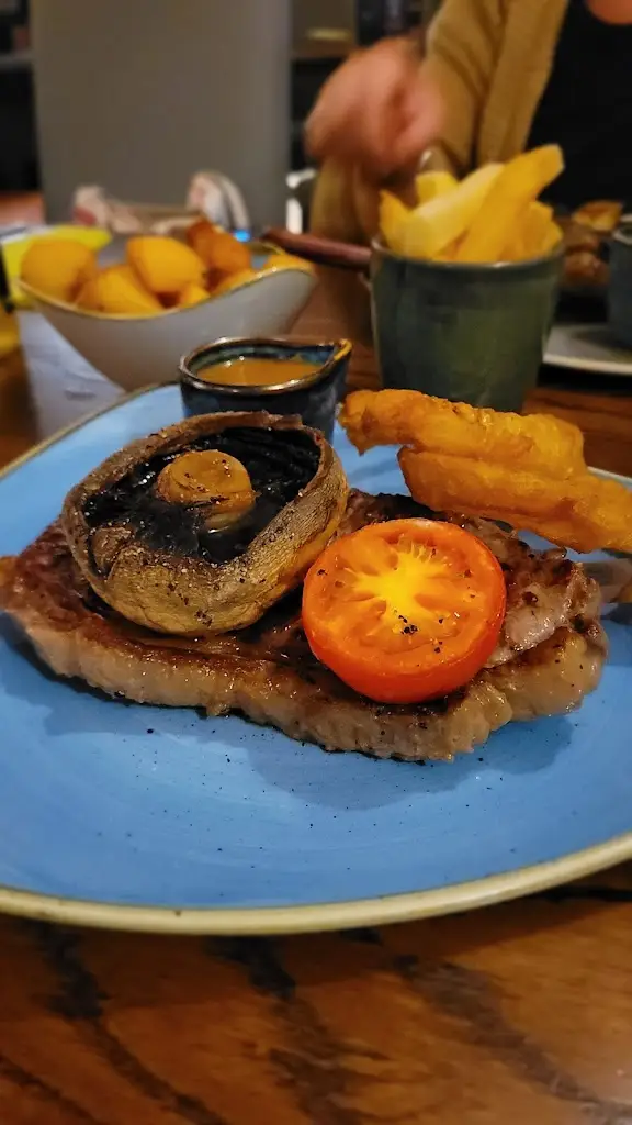 Kim Magee_Murphys Bar & Restaurant_Crossgar_review