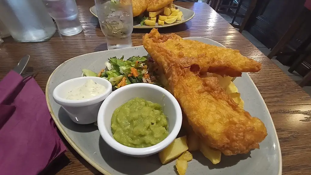 Murphys Bar & Restaurant_Crossgar_slider_image_3