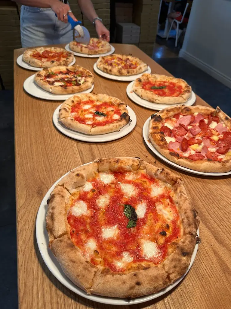 KIS Pizza & Coffee Bar_Crossmaglen_slider_image_2