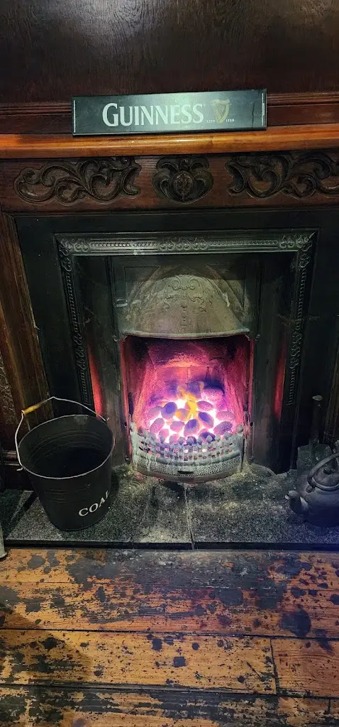 Jules_Ma Kearneys_Crossmaglen_review