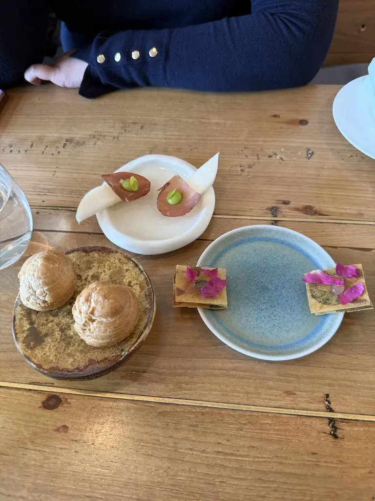 Tari Anggraini_OX Belfast_City of Belfast_review