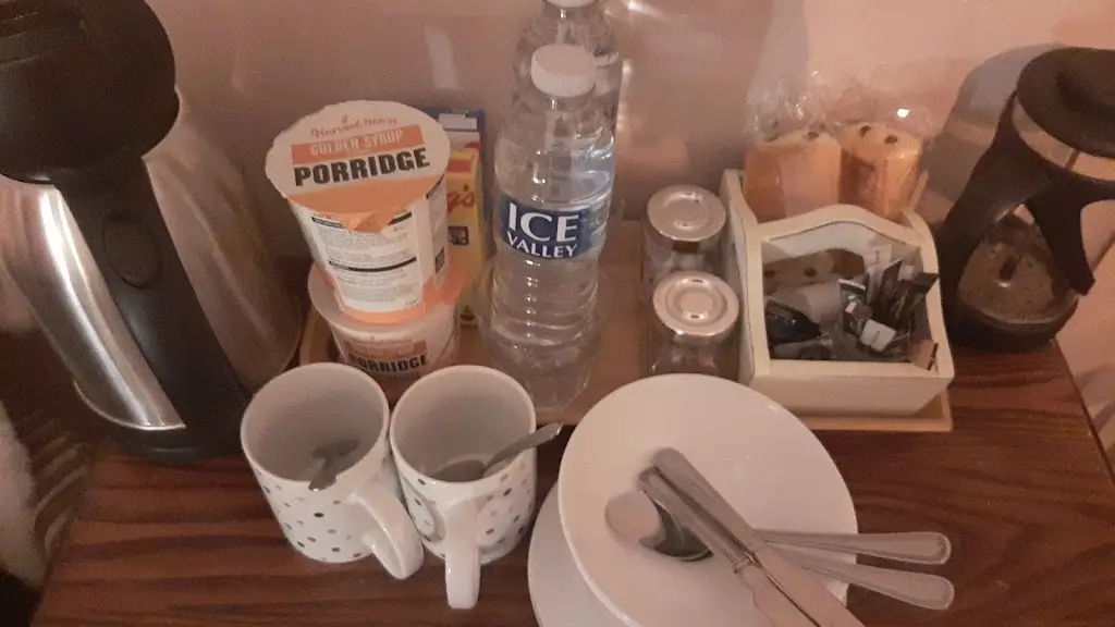 Anne Chapman_The Railway Inn Westerfield_Bildeston_review