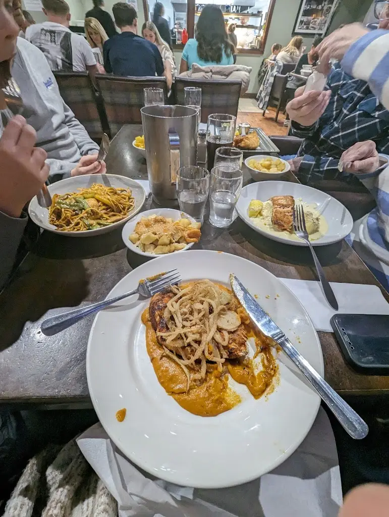 Hayley Forsdick_The Magnet Bar_Culmore_review