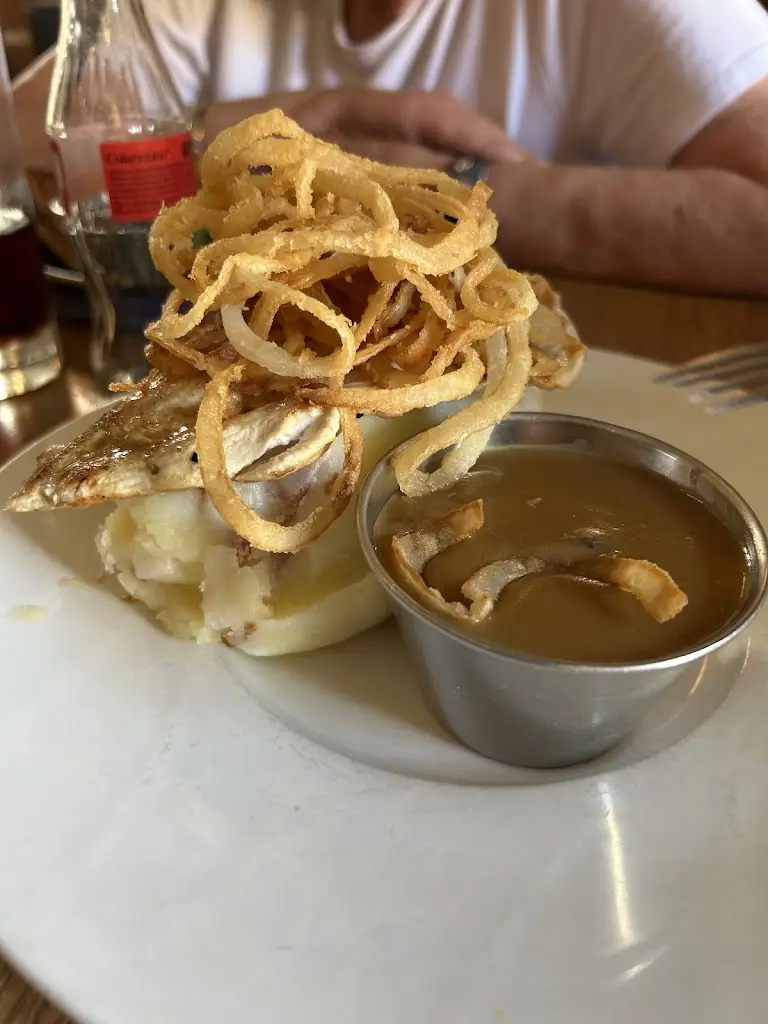 Heidi Taylor_Harrys Cushendall_Cushendall_review