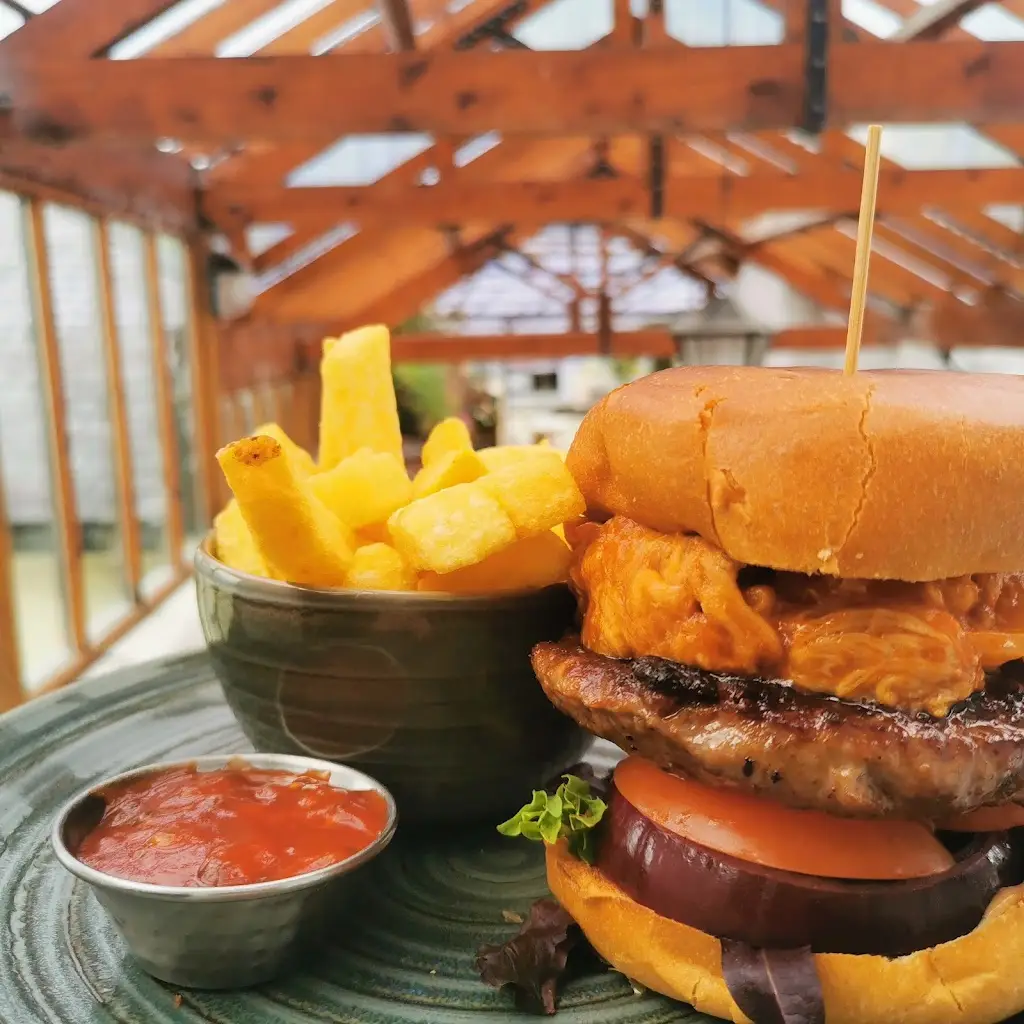 Johnny Joe's Mccollum's Bar_Cushendall_slider_image_2