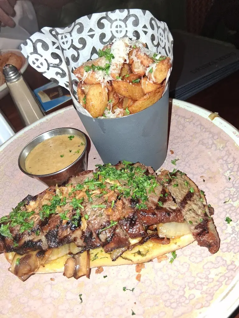 Mulholland's on the Square_Dromore_slider_image_3