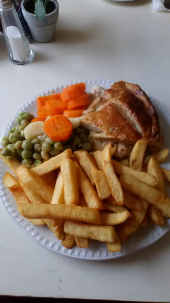 Jayne Hamilton_Riverside Tea Room & Secret Garden_Dromore_review