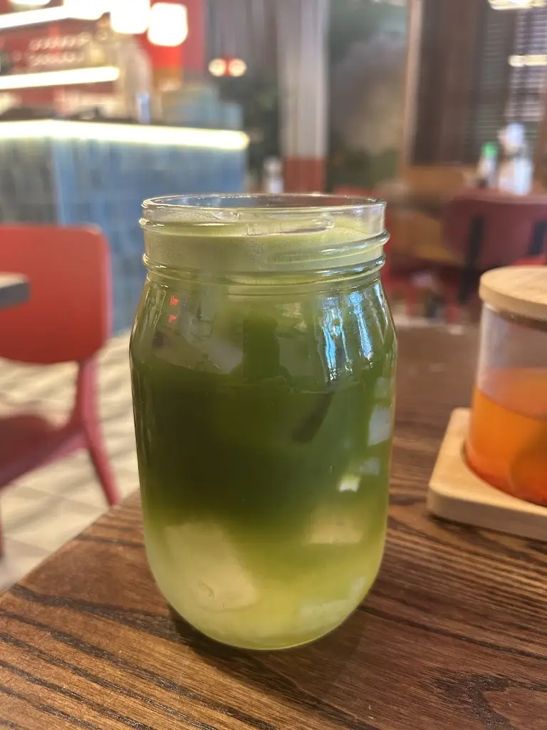 Nguyen Nhat Linh Tran (Linh)_Rosa's Thai Guildford_Gilford_review