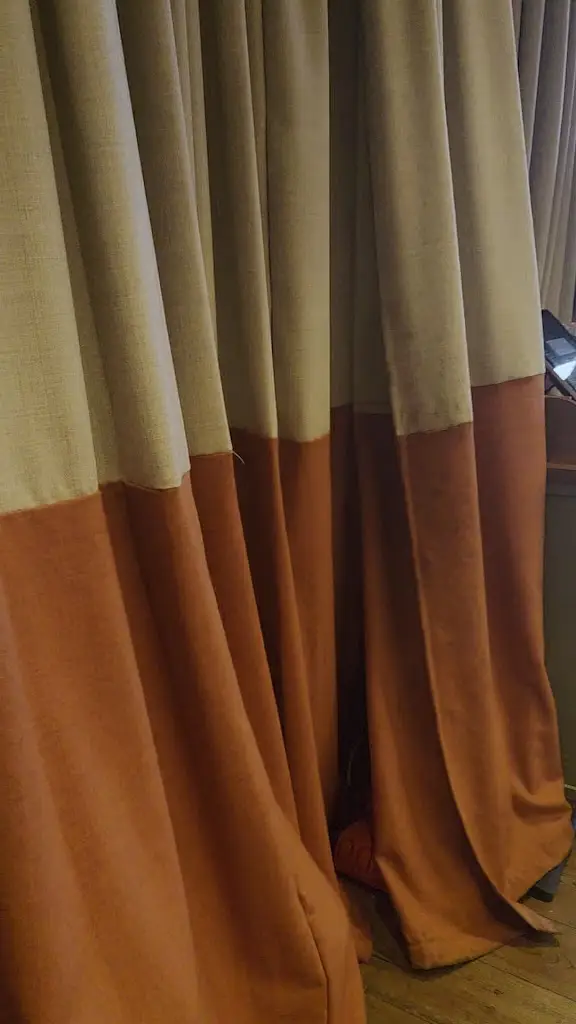 Rosa's Thai Guildford_Gilford_slider_image_2