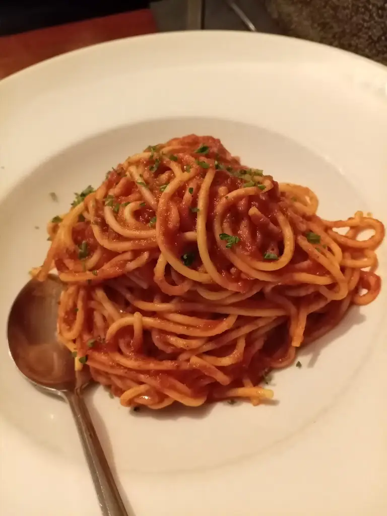 Debragh Kelly_Cano's Italian Restaurant & Pizzeria_Dungannon_review