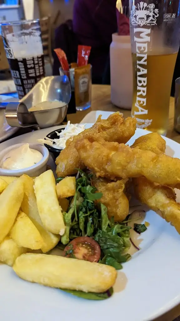 Square View Restaurant_Greenisland_slider_image_1