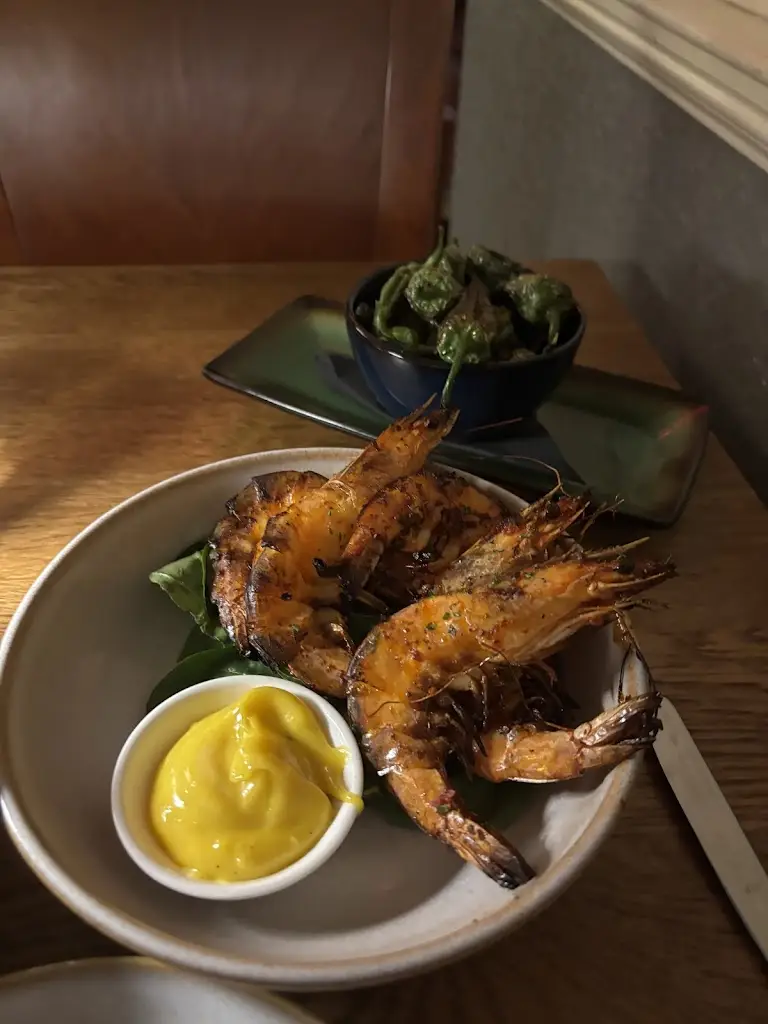 Shaun McCarthy_Le Petit Monde_Bideford_review