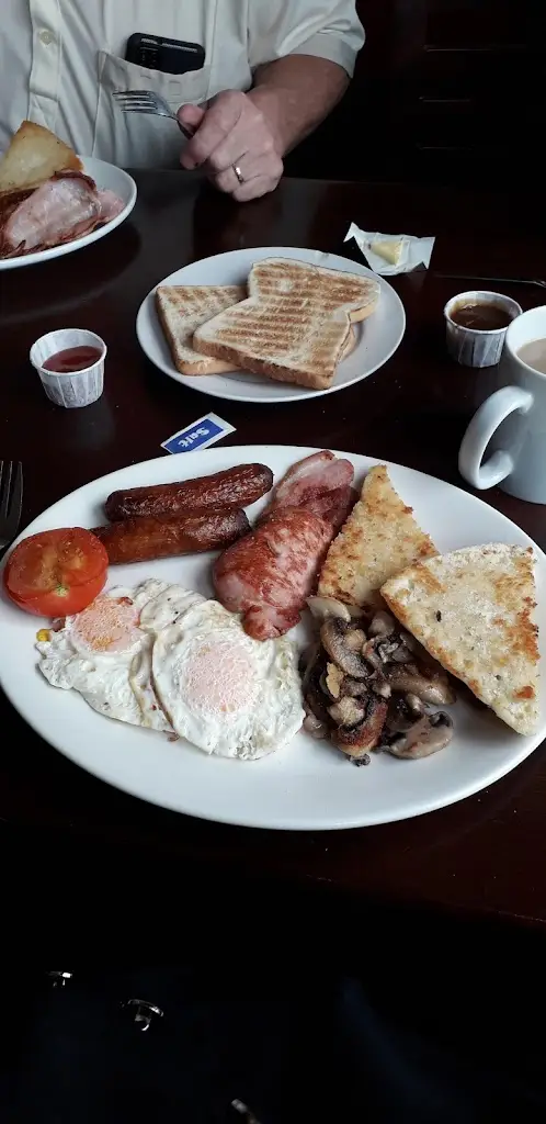 Menu_Edfield Restaurant_Fivemiletown_image_5