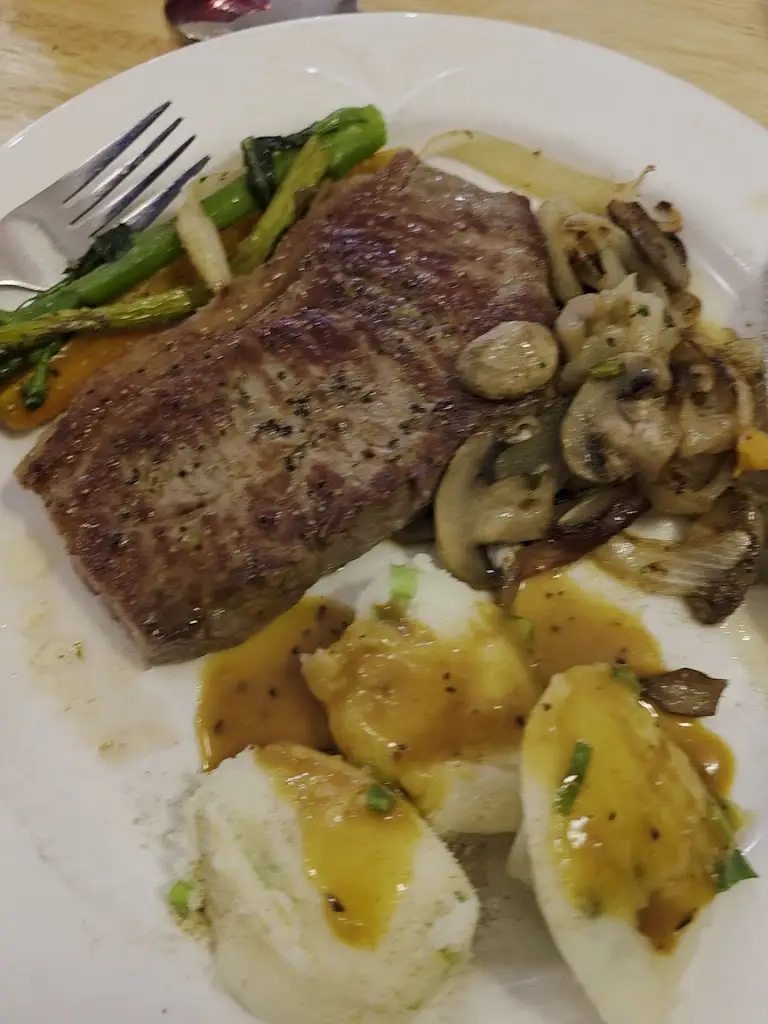 Milly's Restaurant Tempo_Fivemiletown_slider_image_2