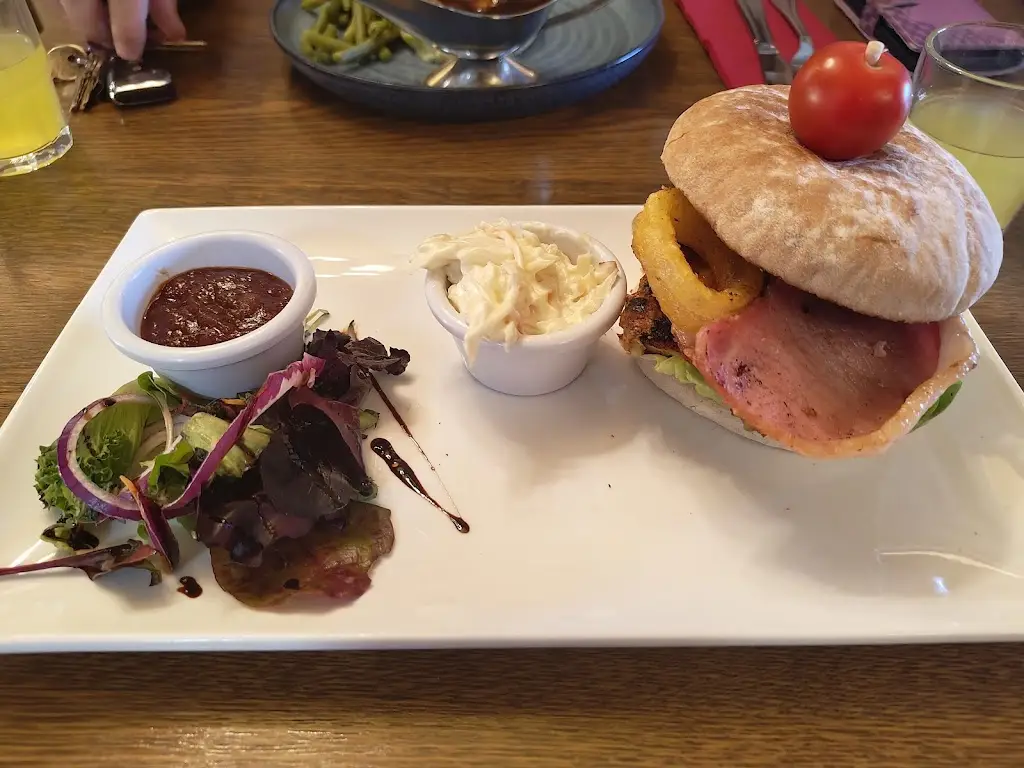 Oak Leaf Restaurant_Maghera_slider_image_2