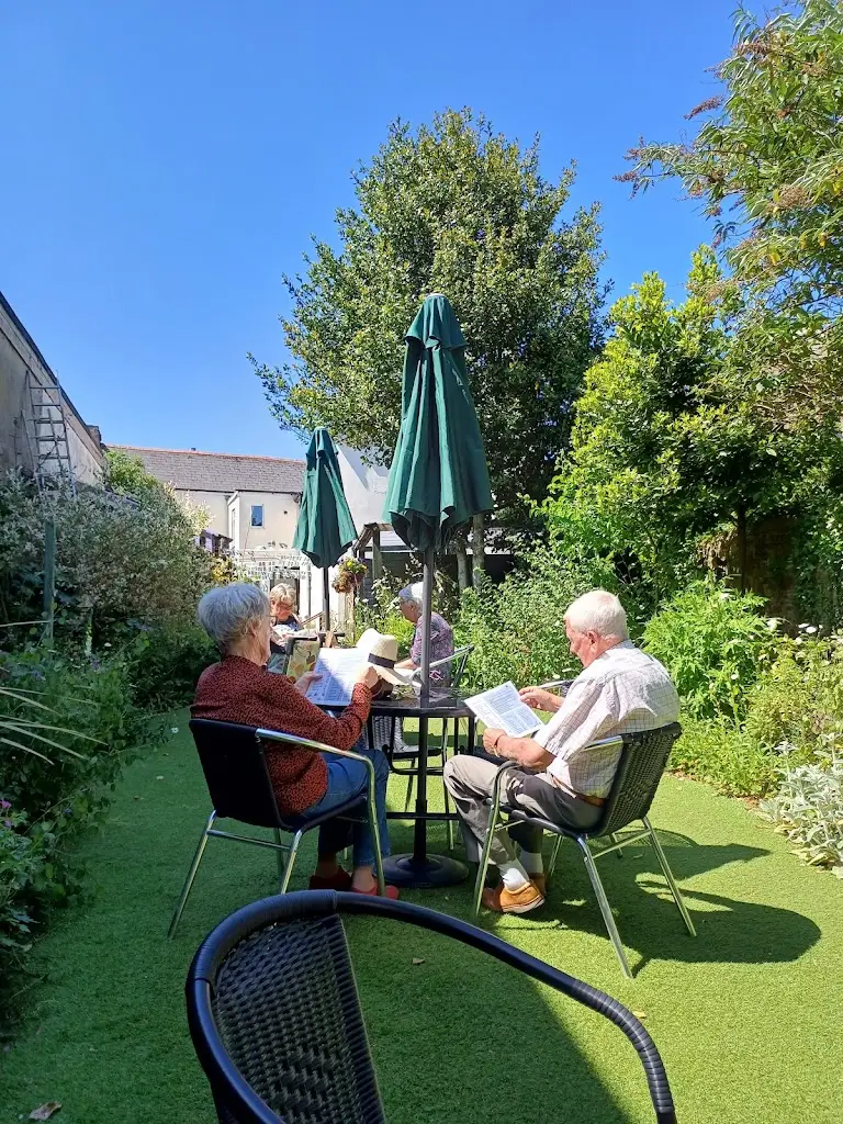 Janette Carroll_Secret Garden Cafe_Bideford_review