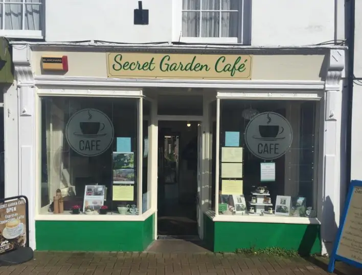 Secret Garden Cafe_Bideford_slider_image_1