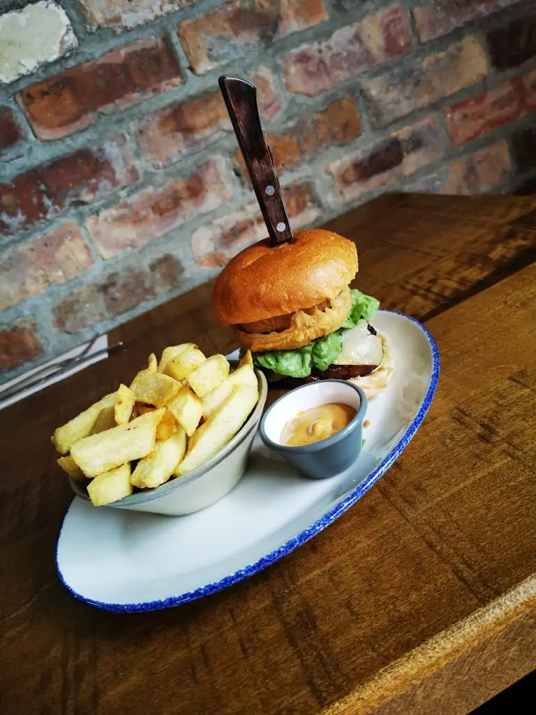 The Happy Landing_Eglinton_slider_image_3